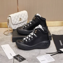 chanel high tops chaussures pour femme s_1276166